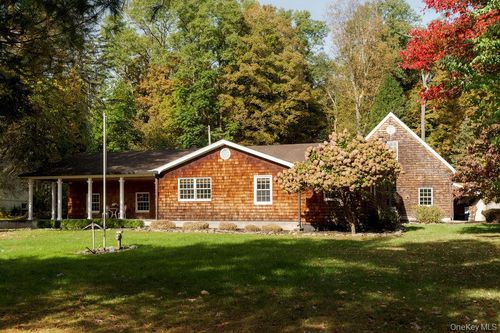 347 Spring Lake Rd, Red Hook, NY, 12571-2237 | Card Image