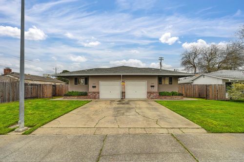 2360 Hurley Way, Sacramento, CA, 95825 | Card Image