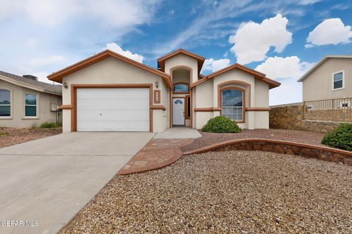 4040 Tierra Venado Dr, El Paso, TX, 79938-5326 | Card Image