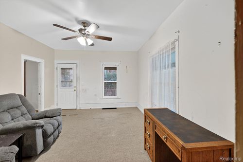 5888 Fulton St, Mayville, MI, 48744-9781 | Card Image