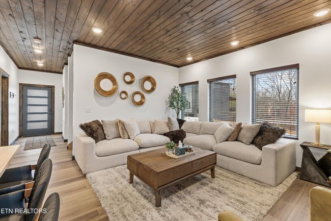 721 Moccasin Way, House other with 4 bedrooms, 5 bathrooms and null parking in Pigeon Forge TN | Image 7