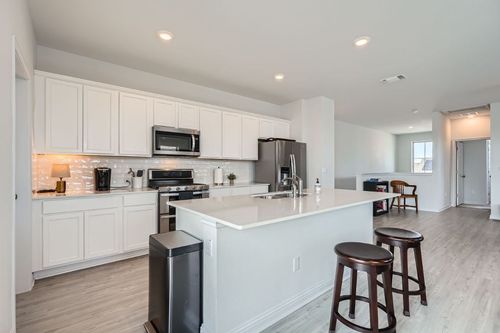 7806 Norah Dr, Austin, TX, 78744-2077 | Card Image