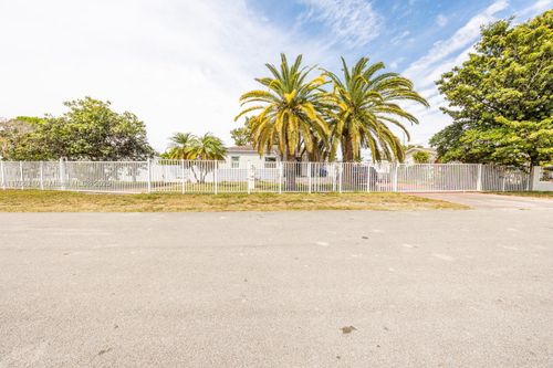 7385 Sw 19th Street Rd, Miami, FL, 33155-1538 | Card Image