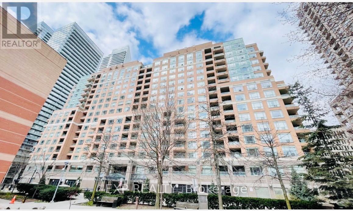 Residential in Toronto (Bay Street Corridor)