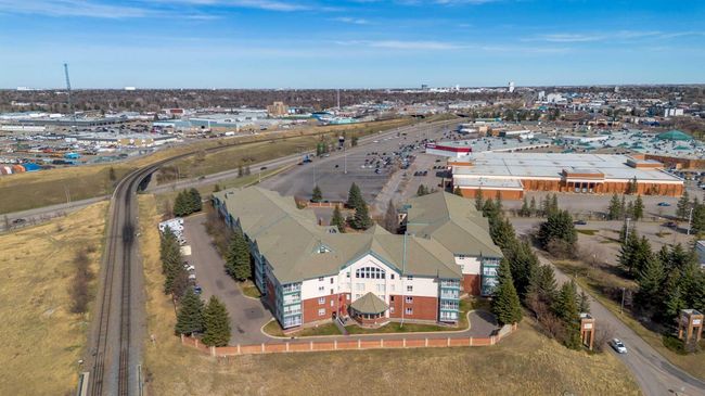 321 - 20 3 St S, Condo with 2 bedrooms, 2 bathrooms and 1 parking in Lethbridge AB | Image 46