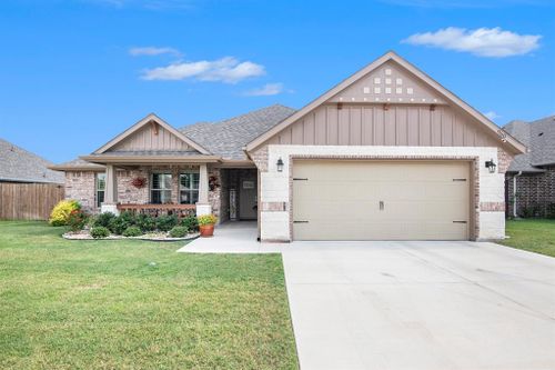 960 E 5th Street, Springtown, TX, 76082 | Card Image