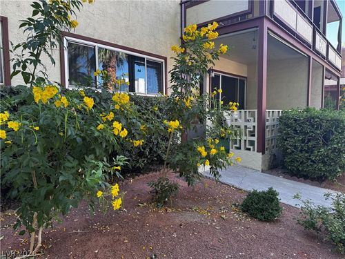 c103-350 E Desert Inn Rd, Las Vegas, NV, 89109-9025 | Card Image