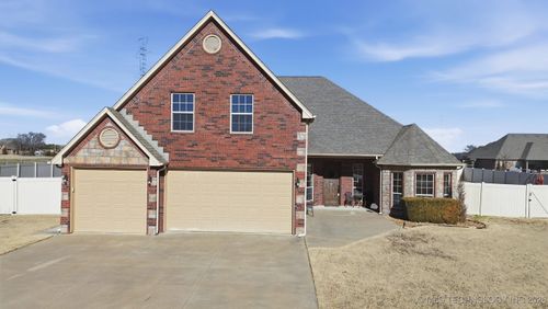 6235 144th St, Collinsville, OK, 74021-4798 | Card Image