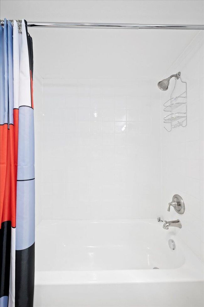 201 Kent L, Condo with 1 bedrooms, 2 bathrooms and null parking in West Palm Beach FL | Image 11