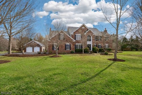 34 Saddle Ridge Rd, Andover, NJ, 07821-5523 | Card Image