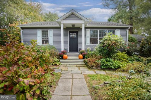 5697 Walnut St, ROCK HALL, MD, 21661-1444 | Card Image