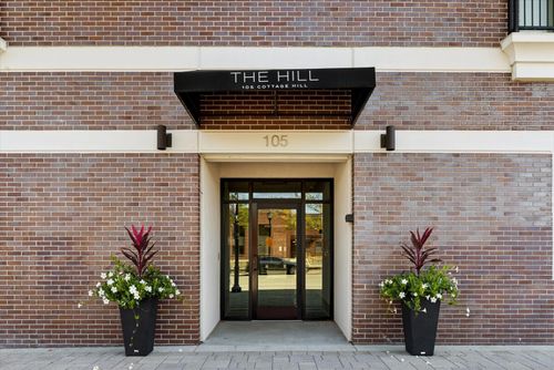 304-105 S Cottage Hill Ave, Elmhurst, IL, 60126-3328 | Card Image