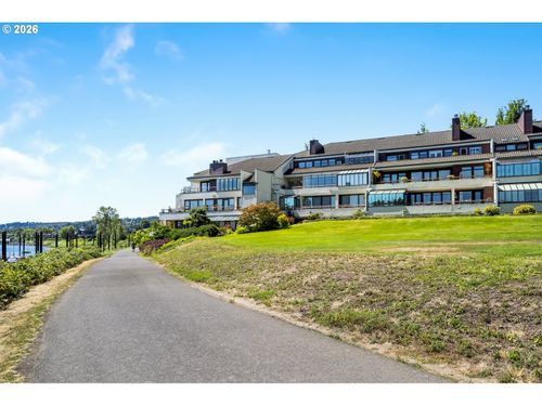308b2-5150 S Landing Dr, Portland, OR, 97239 | Card Image