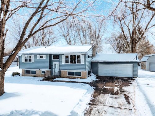 203 6th St, Fairbank, IA, 50629-7582 | Card Image