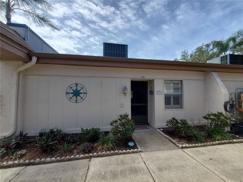 1400 Arrowhead Cir W, CLEARWATER, FL, 33759-2501 | Card Image