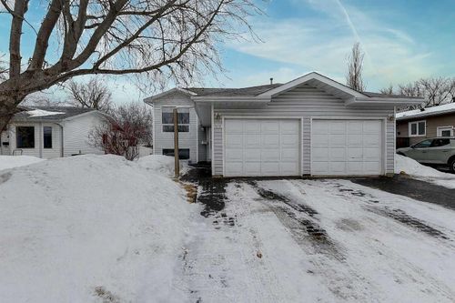 9237 95 Ave, Grande Prairie, AB, T8V6A2 | Card Image