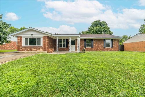 7221 Serpentine Dr, Dayton, OH, 45424-2315 | Card Image