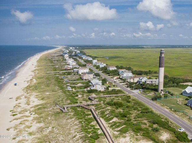 802 E Oak Island Dr, House other with 3 bedrooms, 2 bathrooms and null parking in Oak Island NC | Image 45