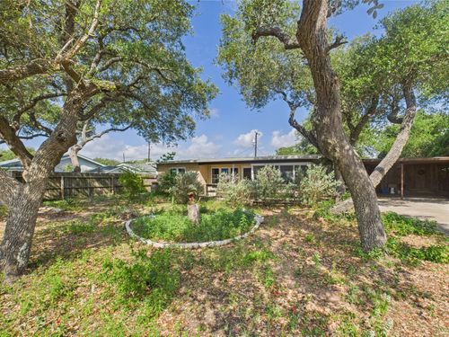 1429 S Mathis St, Rockport, TX, 78382-3926 | Card Image