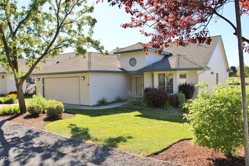 635 Hanks St, Klamath Falls, OR, 97601-1354 | Card Image