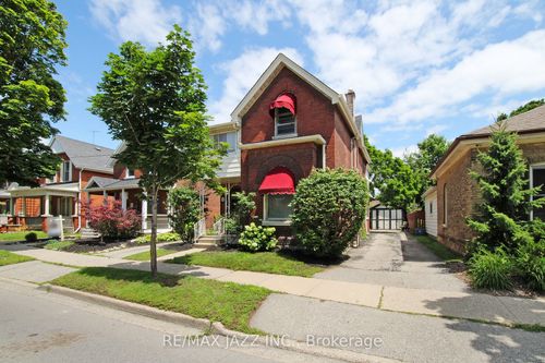 243 Brant Ave, Brantford, ON, N3T3J4 | Card Image