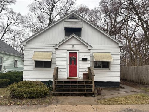 2118 7th St, Muskegon Heights, MI, 49444-1031 | Card Image