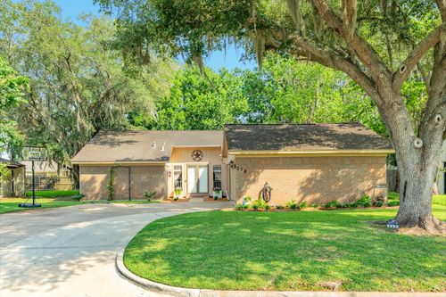 258 Edgewater Dr, West Columbia, TX, 77486-8614 | Card Image