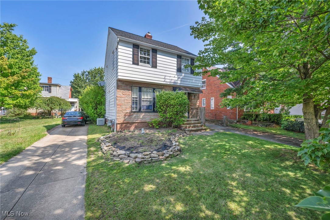 Pershing Ave, Parma, OH 44134