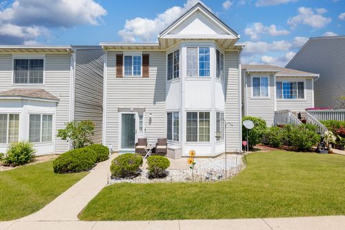 353-353 Evening Star Ct, Bolingbrook, IL, 60440-3812 | Card Image