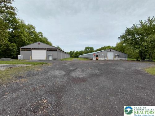 2715 Dahl Rd, Quakertown, PA, 18951-4015 | Card Image