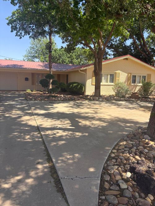 1801 E Buckley Street, Brownfield, TX, 79316 | Card Image