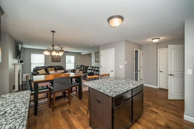 1338 Orchard Lakes Cir, House other with 4 bedrooms, 4 bathrooms and 3 parking in Belleville IL | Image 7