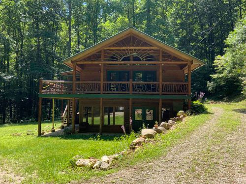 3369 Hyatt Creek Rd, Marble, NC, 28905-8868 | Card Image