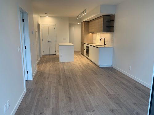 512-13428 105 Ave, Surrey, BC, V3T0S6 | Card Image