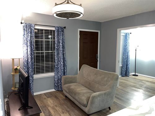 apt-245-7801 Shoal Creek Blvd, Austin, TX, 78757-1029 | Card Image