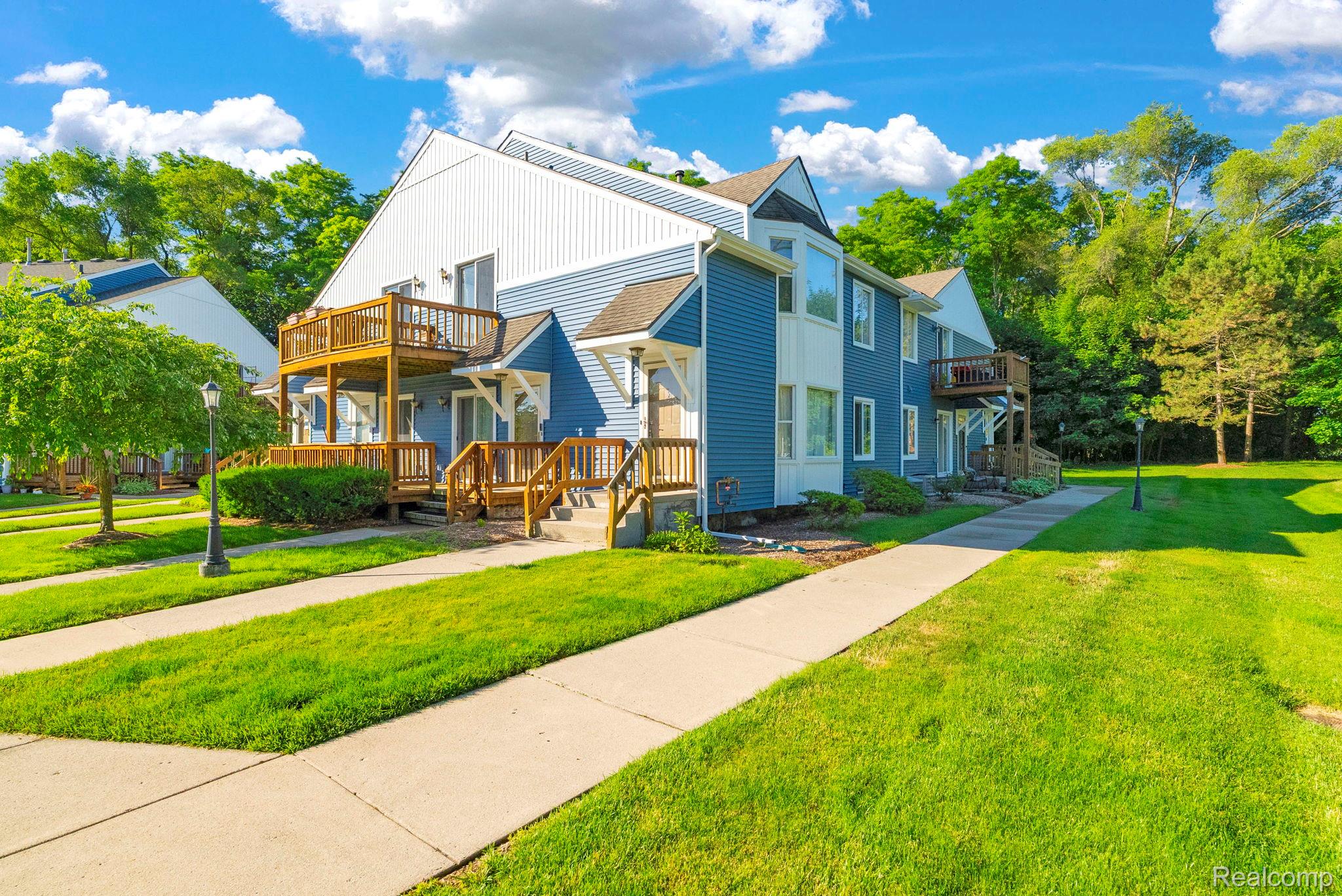 Residential in Novi