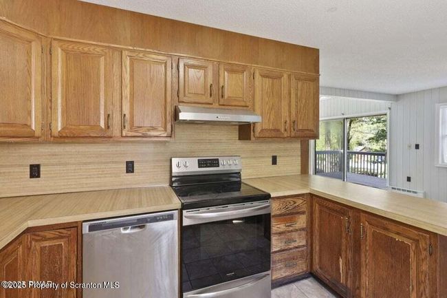 Kitchen | Image 11