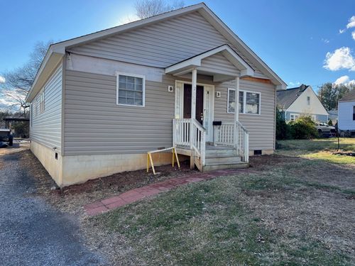 2014 First St, Staunton, VA, 24401 | Card Image