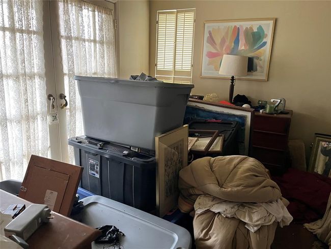 A bedroom upstairs. | Image 39
