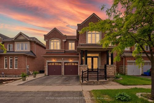 22 Cragg Cres, Ajax, ON, L1T0E4 | Card Image