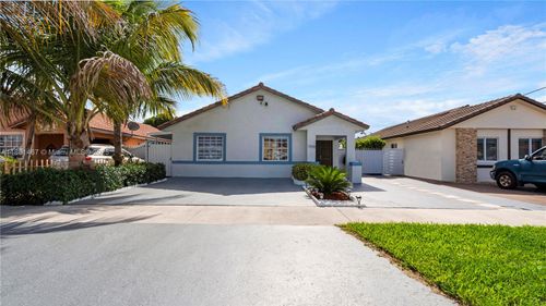 7578 W 30th Ln, Hialeah, FL, 33018-5238 | Card Image