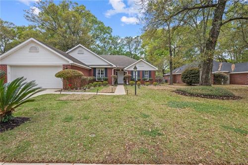 550 Lakeview Woods Dr, Mobile, AL, 36695-3382 | Card Image