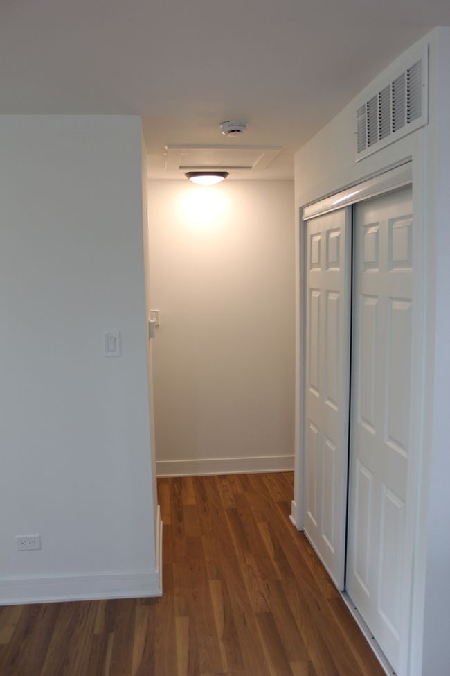 21596 Peterson Ave, Home with 3 bedrooms, 2 bathrooms and 1 parking in Sauk Village IL | Image 9