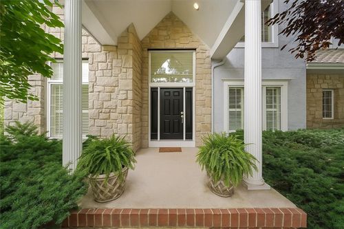 26266 W 110th Ter, Olathe, KS, 66061-8411 | Card Image