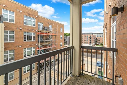 301-1925 N Water Street, Milwaukee, WI, 53202 | Card Image