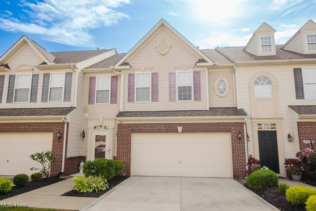 Tradewinds Cv, Painesville, OH 44077