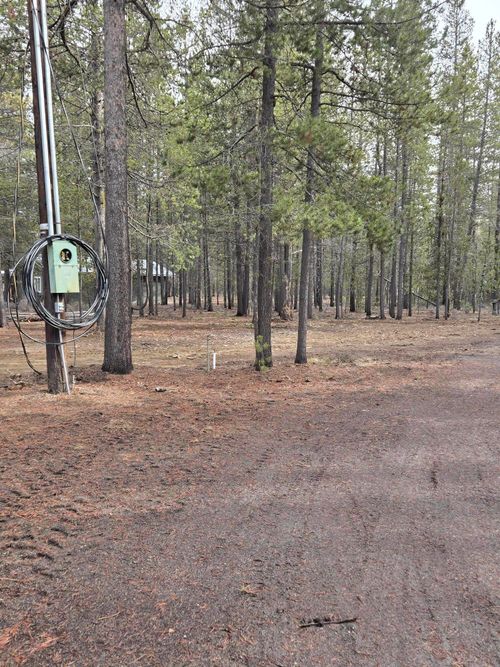 52266 Dustan Rd, La Pine, OR, 97739-9065 | Card Image