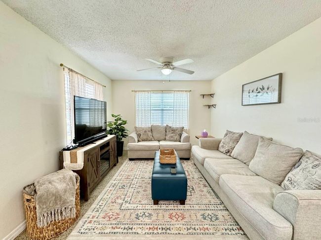 6331 S Renellie Ct, House other with 3 bedrooms, 1 bathrooms and null parking in TAMPA FL | Image 4