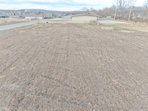 3 W Phillips Rd, Skiatook, OK, 74070 | Card Image