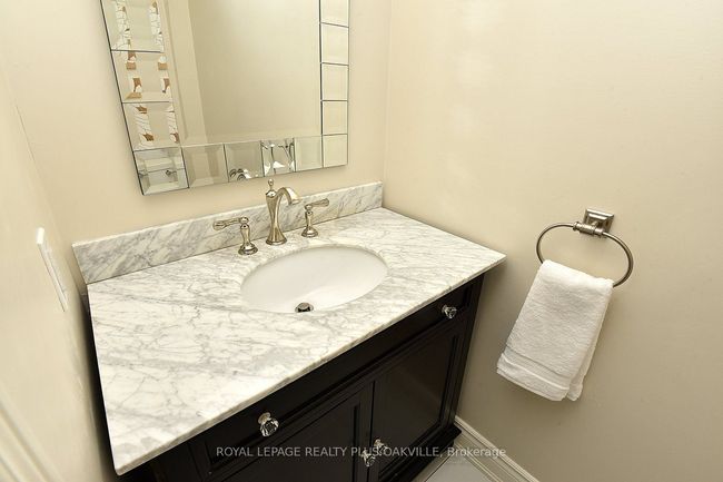 81 Jerome Park Dr, House other with 5 bedrooms, 4 bathrooms and 4 parking in Dundas ON | Image 32